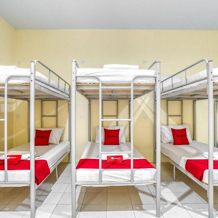 Reddoorz Plus Near Rsud Dr. Pirngadi Medan 2 Экстерьер фото