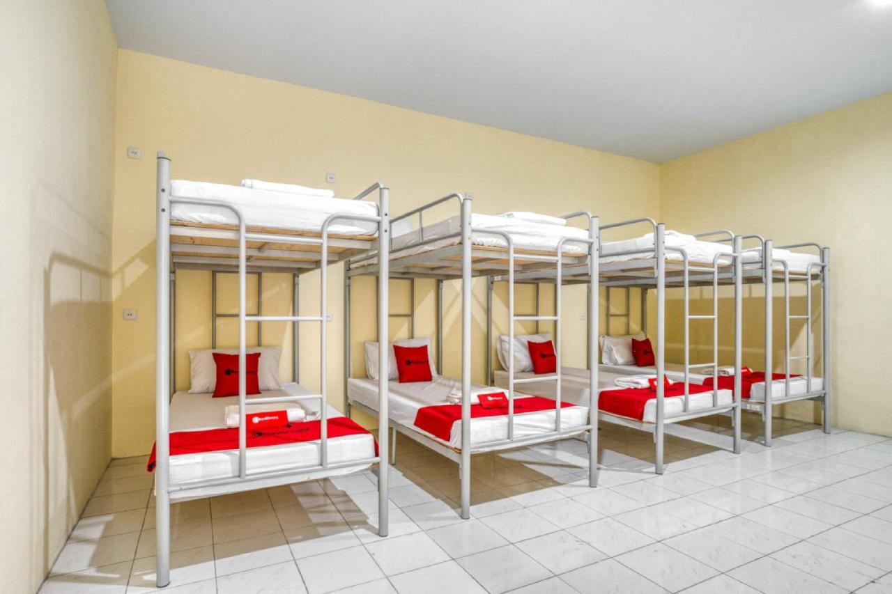 Reddoorz Plus Near Rsud Dr. Pirngadi Medan 2 Экстерьер фото